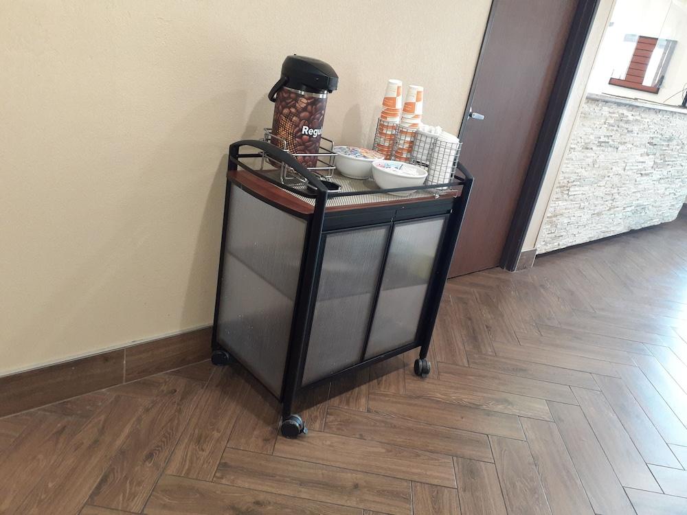 Comfort Inn & Suites Phoenix North - Deer Valley Ngoại thất bức ảnh