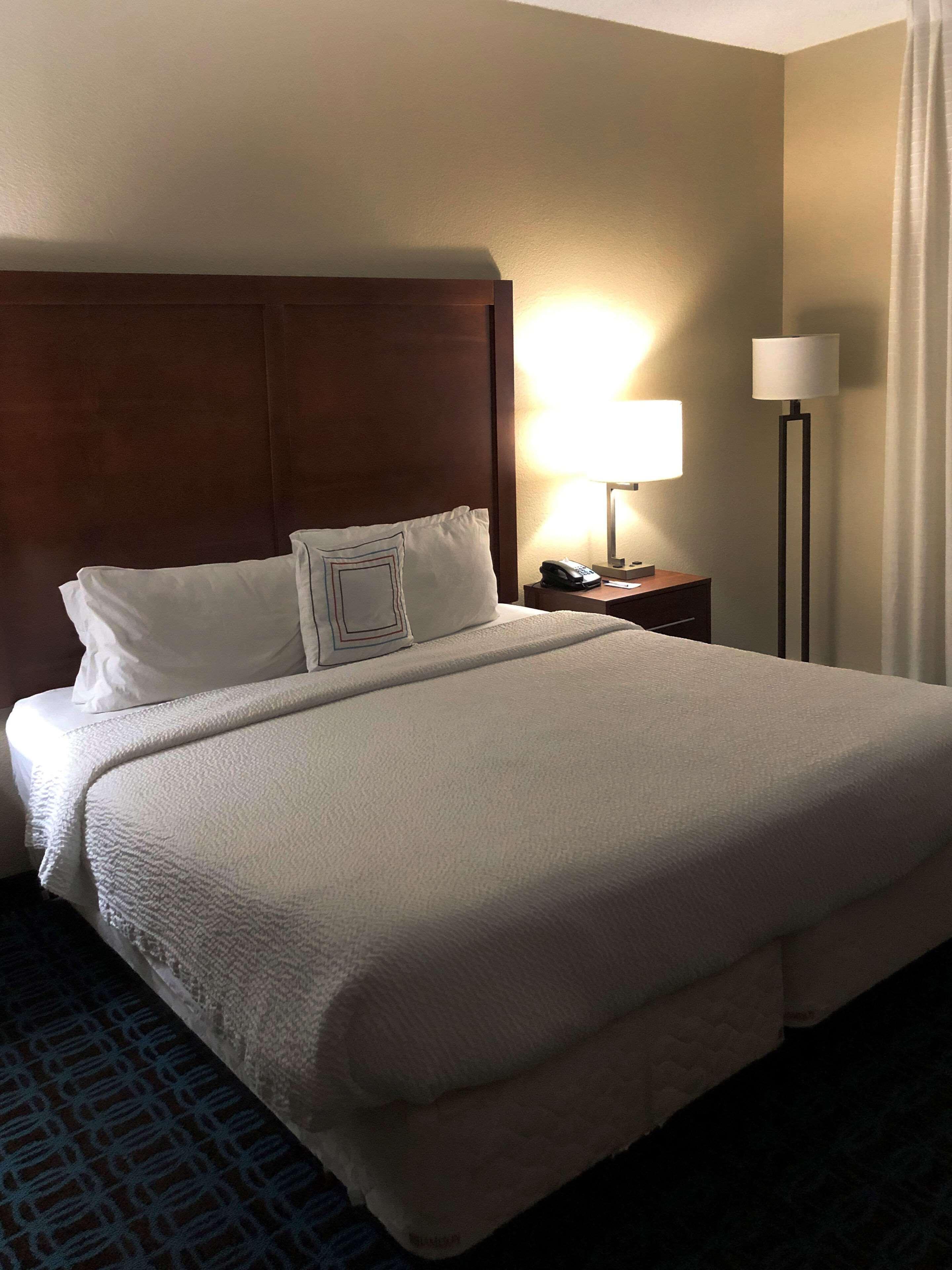 Comfort Inn & Suites Phoenix North - Deer Valley Ngoại thất bức ảnh
