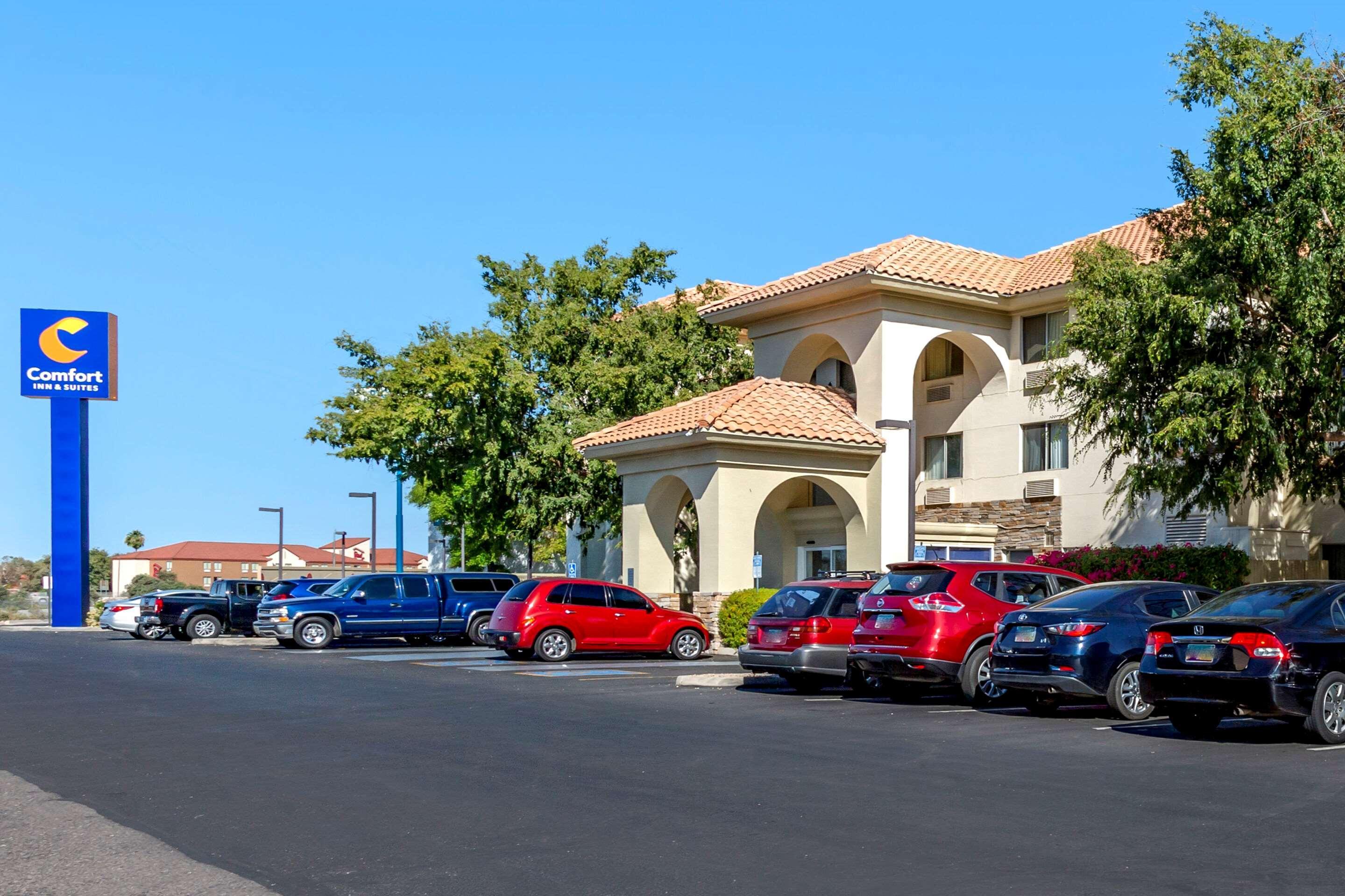 Comfort Inn & Suites Phoenix North - Deer Valley Ngoại thất bức ảnh