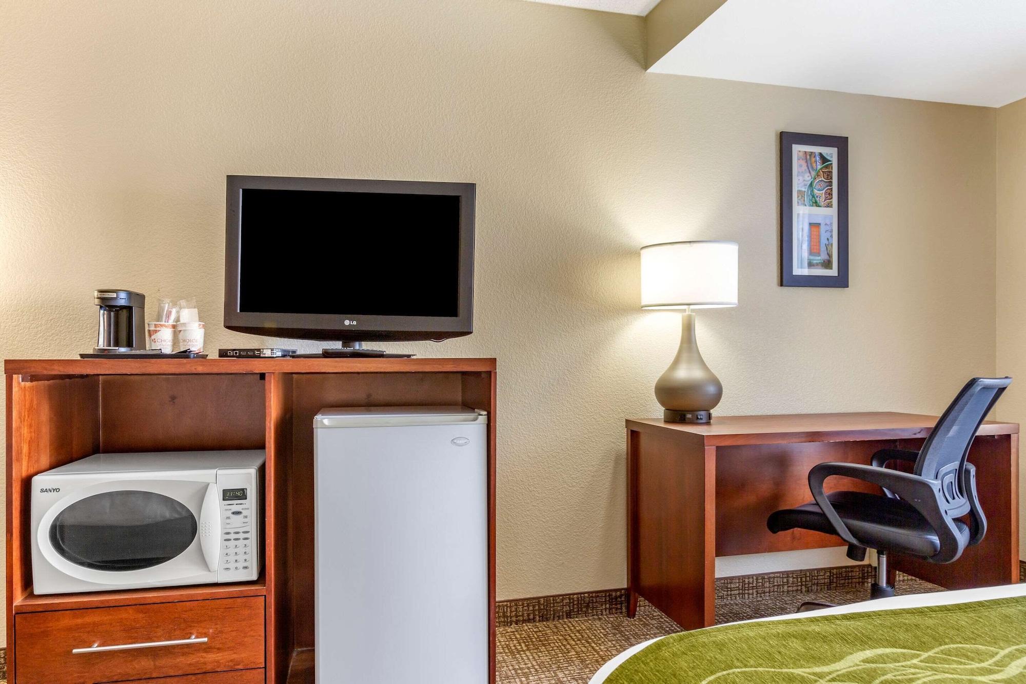 Comfort Inn & Suites Phoenix North - Deer Valley Ngoại thất bức ảnh