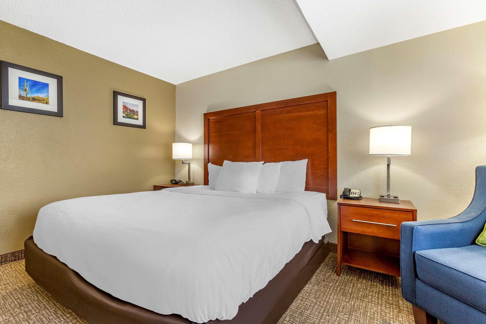 Comfort Inn & Suites Phoenix North - Deer Valley Ngoại thất bức ảnh