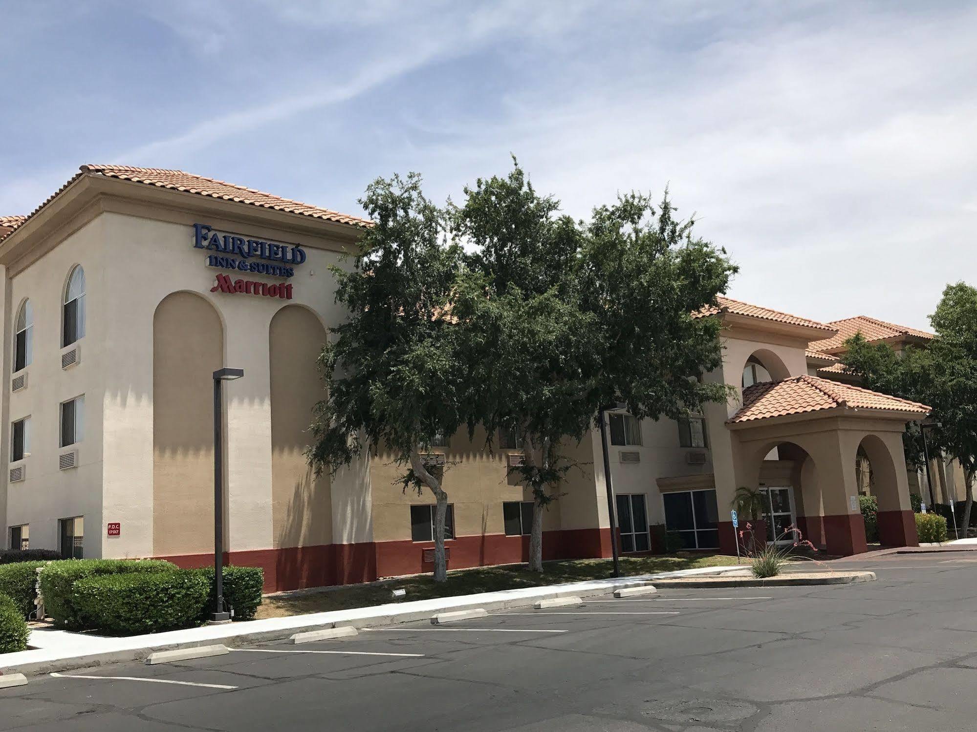 Comfort Inn & Suites Phoenix North - Deer Valley Ngoại thất bức ảnh